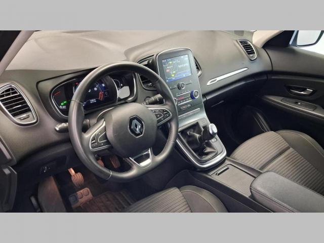 Renault Grand Scénic image 4
