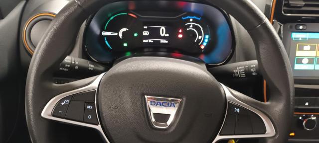 Dacia Spring image 2