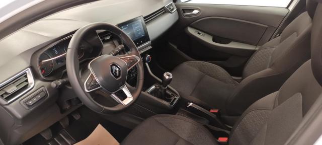 Renault Clio image 8