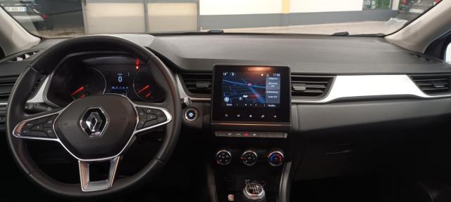 Renault Captur image 1