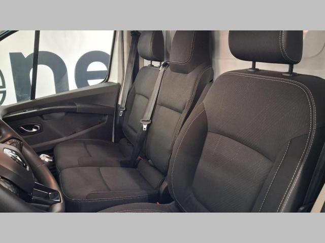Renault Trafic image 1