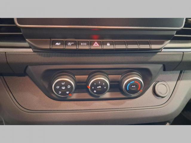 Renault Trafic image 3