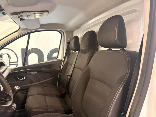 Renault Trafic image 3