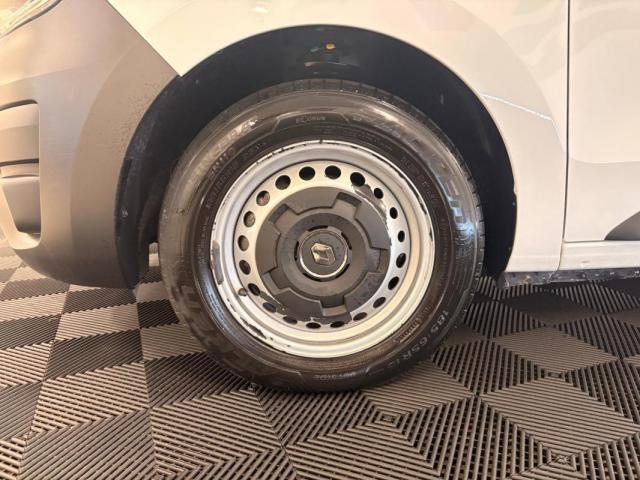 Renault Express Van image 6