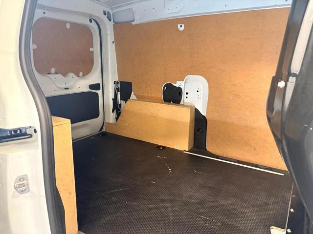 Renault Express Van image 7