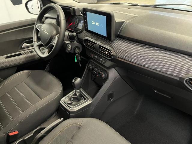 Dacia Sandero image 2