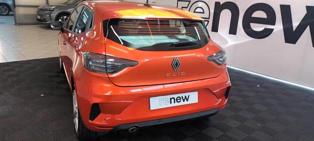 Renault Clio image 2