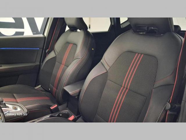 Renault Captur image 2