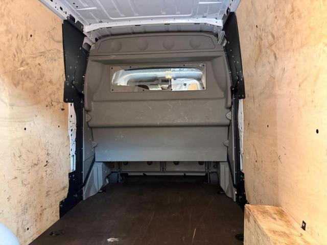 Renault Master image 1