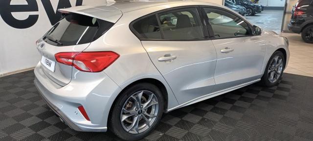 Ford Focus image 2