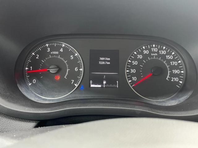 Renault Master image 2