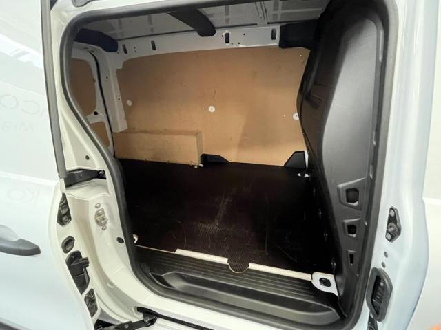 Renault Kangoo Van image 6