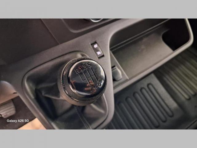 Renault Master image 8