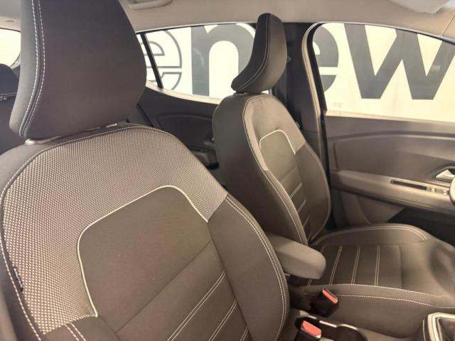 Dacia Sandero image 2