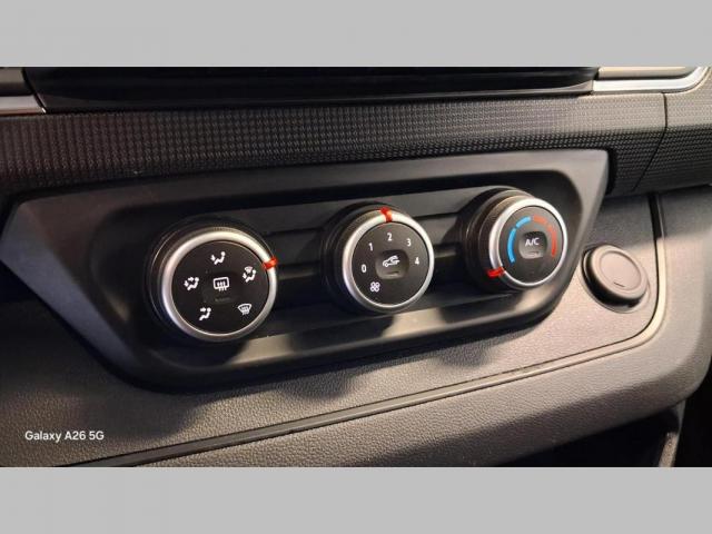 Renault Trafic image 8