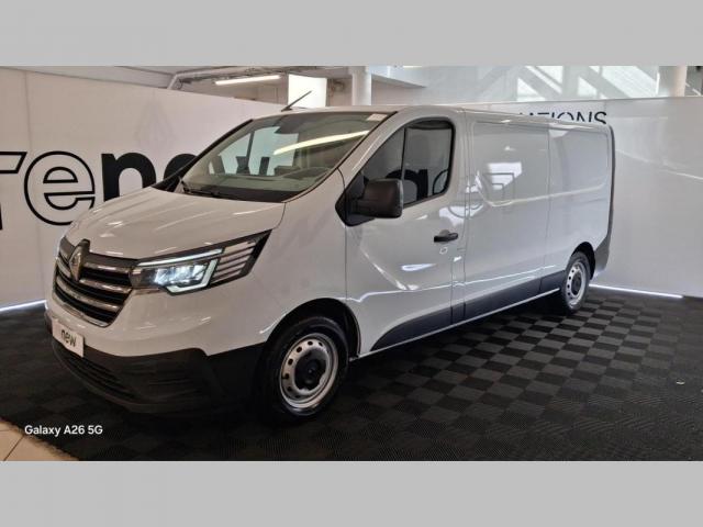 Renault Trafic image 1