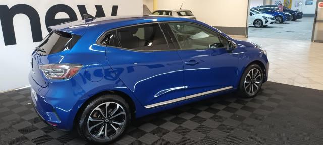 Renault Clio image 2