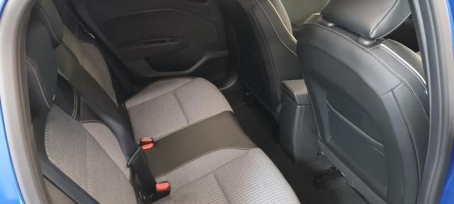 Renault Clio image 8