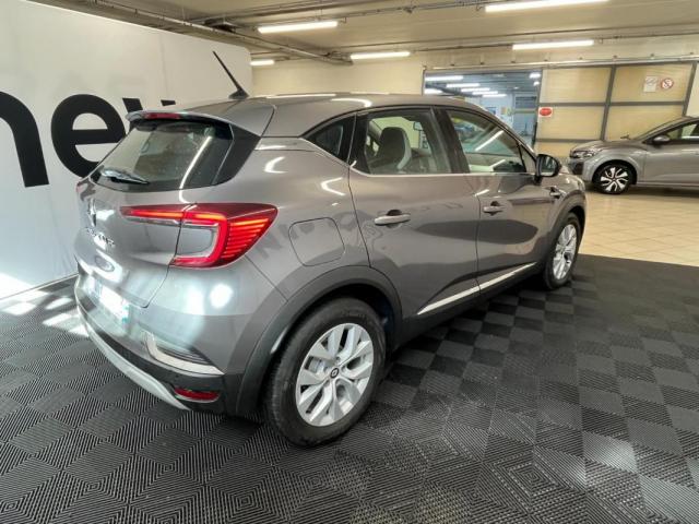 Renault Captur image 8
