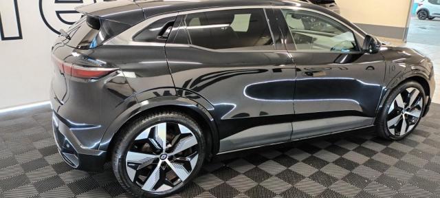 Renault Mégane E-Tech image 9