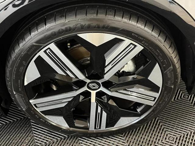Renault Mégane E-Tech image 3