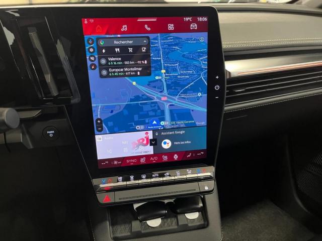 Renault Mégane E-Tech image 1