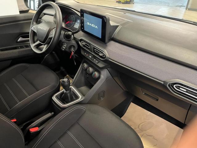 Dacia Jogger image 1