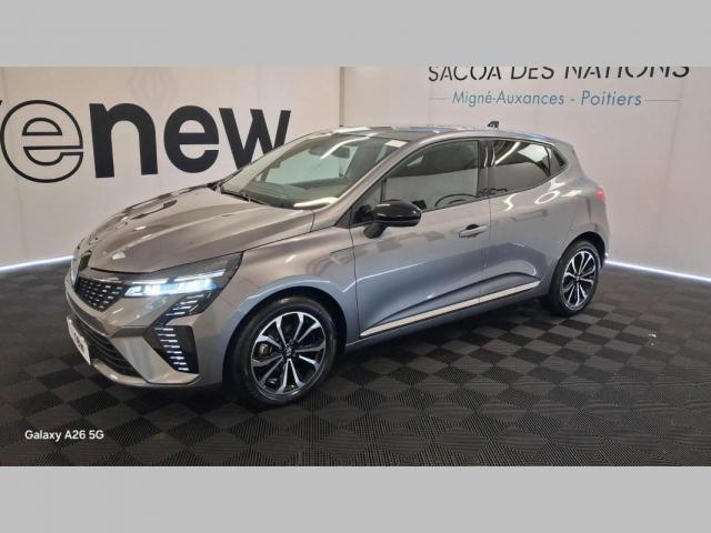 Renault Clio image 8