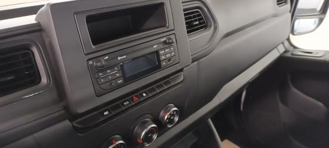 Renault Master image 7