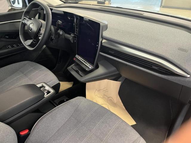 Renault Mégane E-Tech image 3
