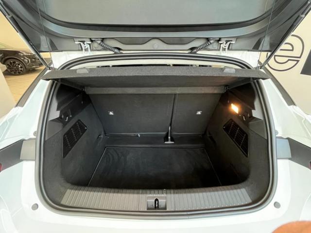 Renault Mégane E-Tech image 8