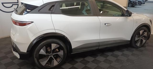 Renault Mégane E-Tech image 9