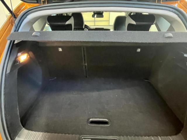 Renault Captur image 1