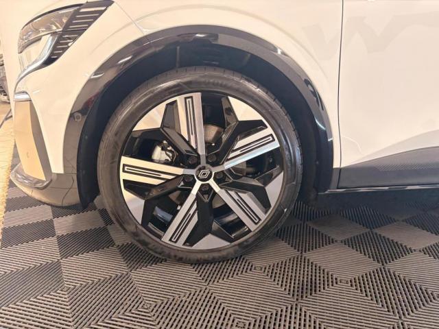 Renault Mégane E-Tech image 3