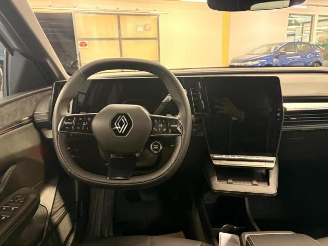 Renault Mégane E-Tech image 4