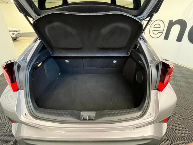 Toyota C-Hr image 1