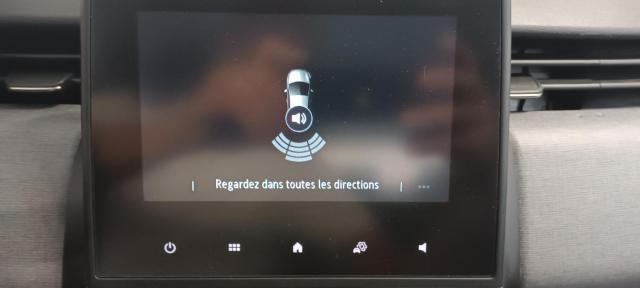 Renault Clio image 9