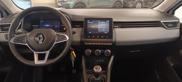 Renault Clio image 2