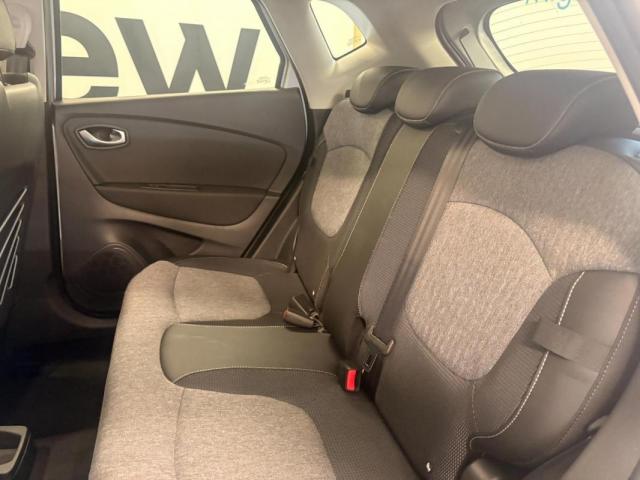 Renault Captur image 2