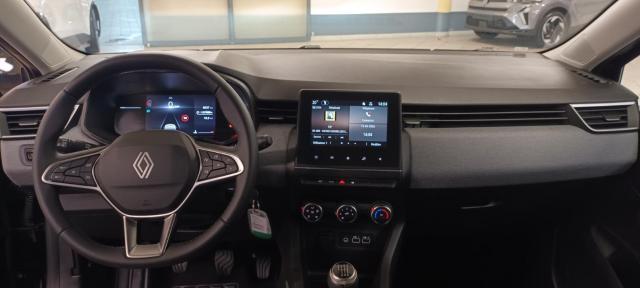 Renault Clio image 2