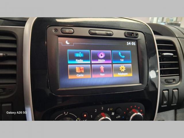 Renault Trafic image 1