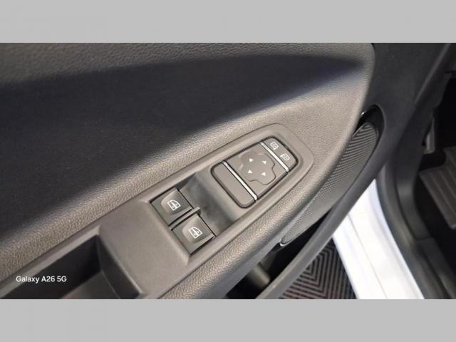 Renault Zoe image 8
