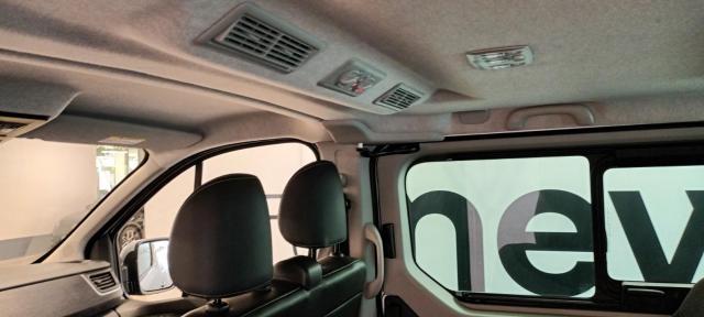 Renault Trafic image 9