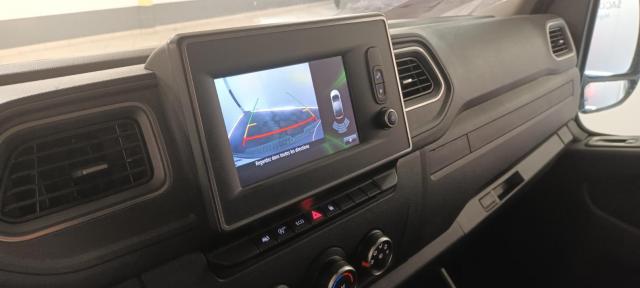 Renault Master image 8