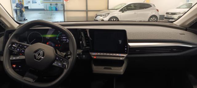Renault Mégane E-Tech image 9