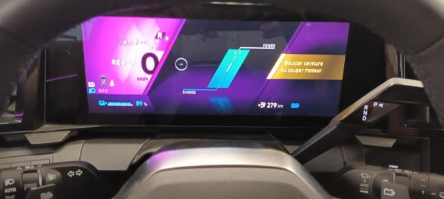 Renault Mégane E-Tech image 8
