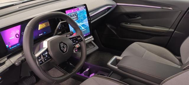 Renault Mégane E-Tech image 6