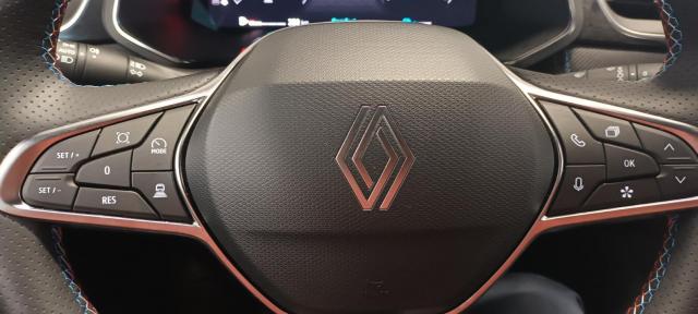 Renault Captur image 8