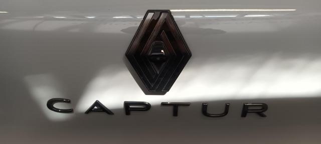 Renault Captur image 1