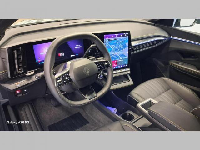 Renault Mégane E-Tech image 9